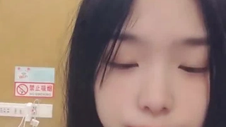 医院大夫杂物间勾搭渔网袜护士！绝美翘臀被深插爆操