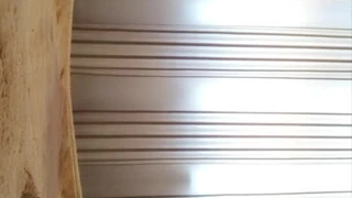 业余少女在户外热辣的遭遇中被屁股和阴道操