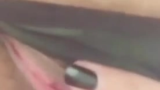 独居女找维修人员上门修理电视被猥亵按倒在茶几上啪啪1