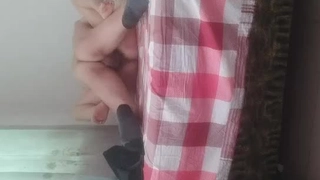 少女户外乐趣与前女友