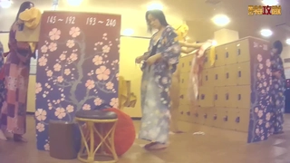 FC2PPV-3070666,FC2PPV-3070666 ※1980pt→1380pt【ハメ撮り?無】友人のイモートに性調教をしています。この日は彼女の自宅でしかも親のベットの上で中出しで犯しました