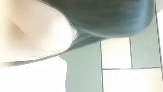 女友分手心欲碎，后妈主动来献身，情人节奇遇
